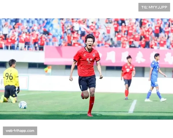 村支书戴虎攻入“苏超”联赛第一百球，草根球员故事引发共鸣