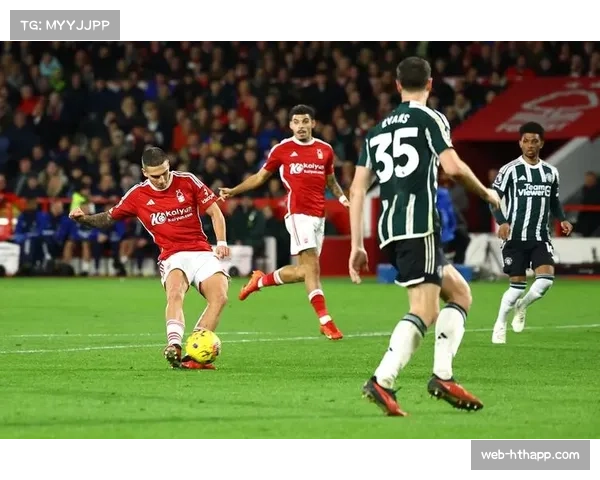 曼联伤病潮缓解，滕哈格调整防线迎圣诞密集赛程